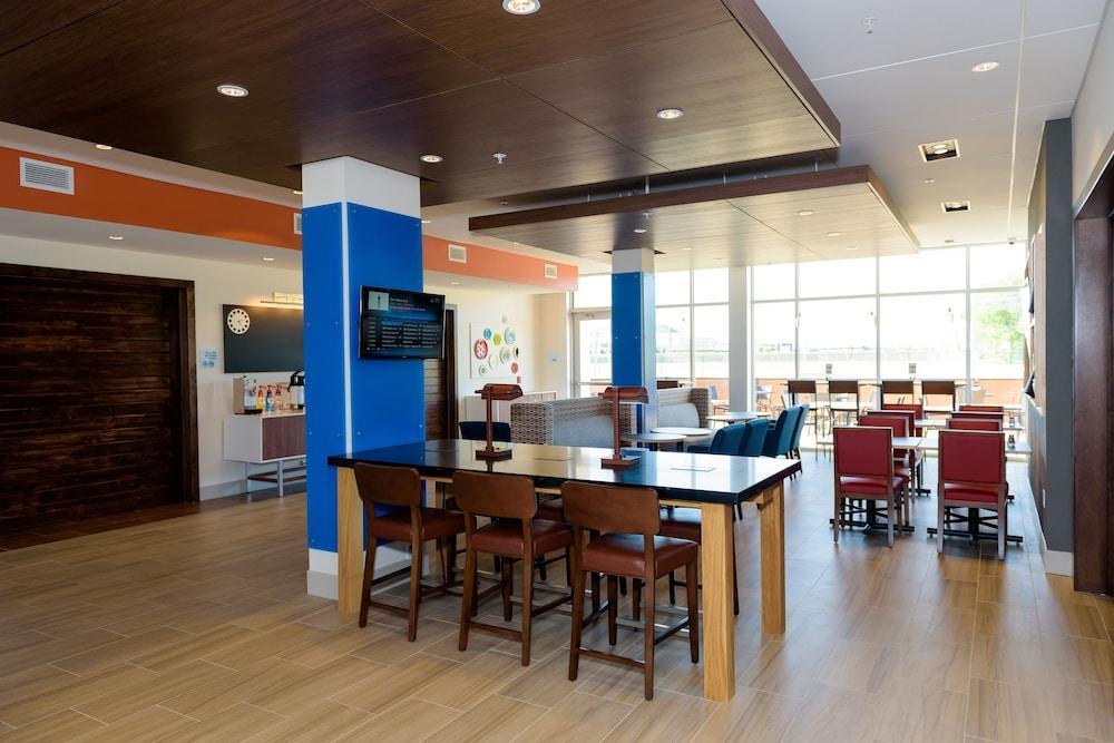 Holiday Inn Express & Suites Mckinney - Frisco East By Ihg Extérieur photo