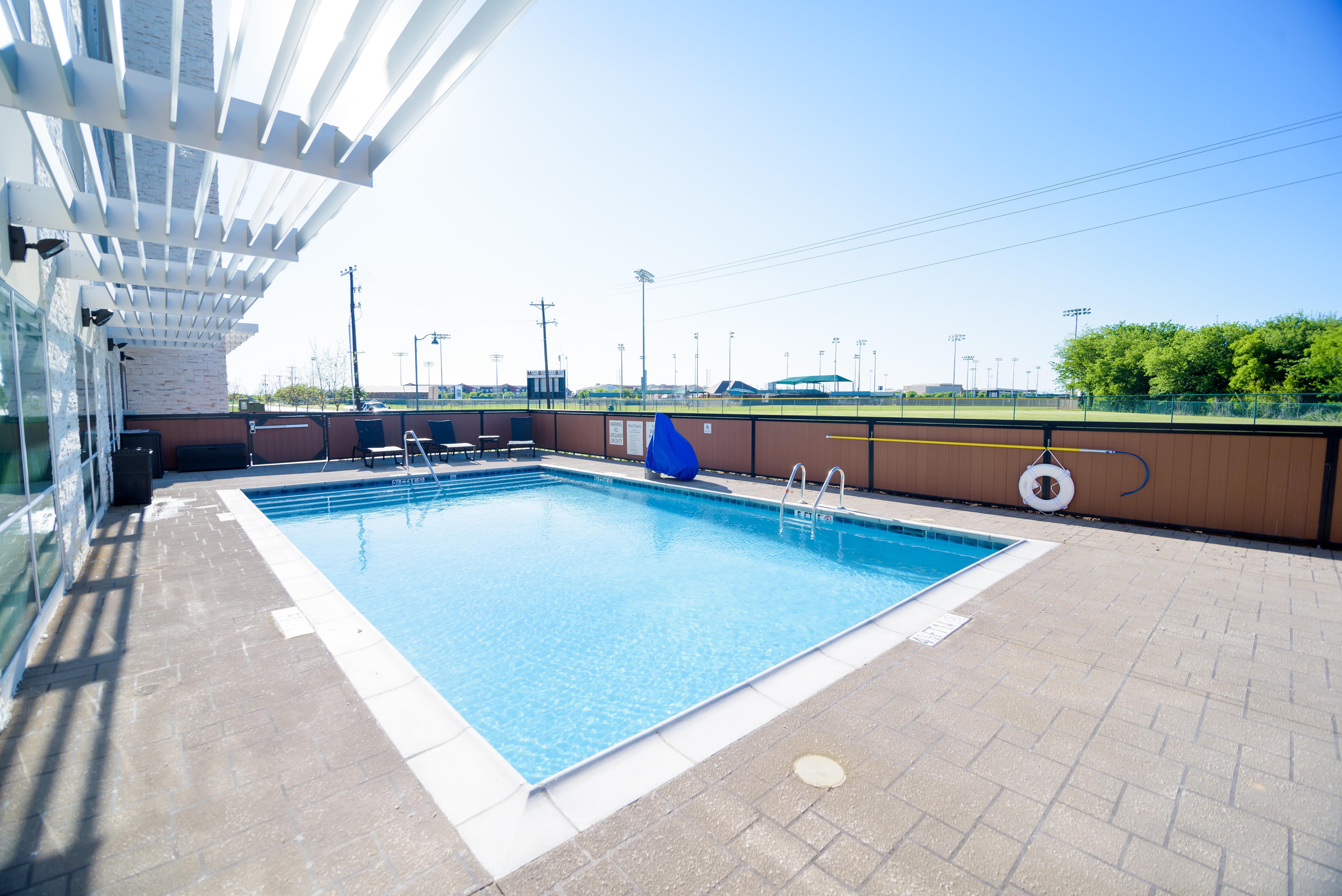 Holiday Inn Express & Suites Mckinney - Frisco East By Ihg Extérieur photo